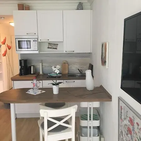 Ostseekoje Timmendorfer , Parkplatz , 100 M Zum Appartement Timmendorfer Strand